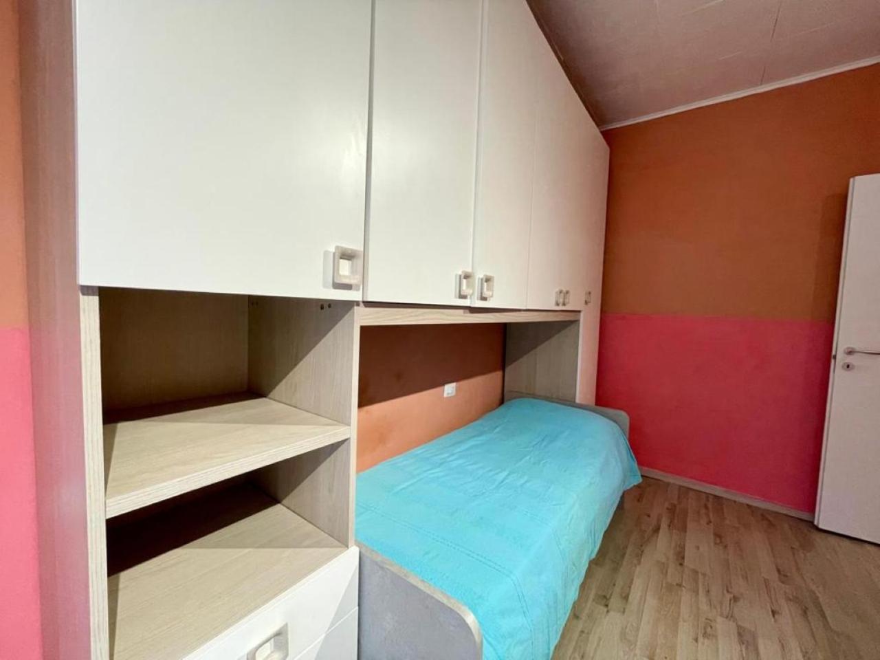 The Orange Housing In โกโม ภายนอก รูปภาพ